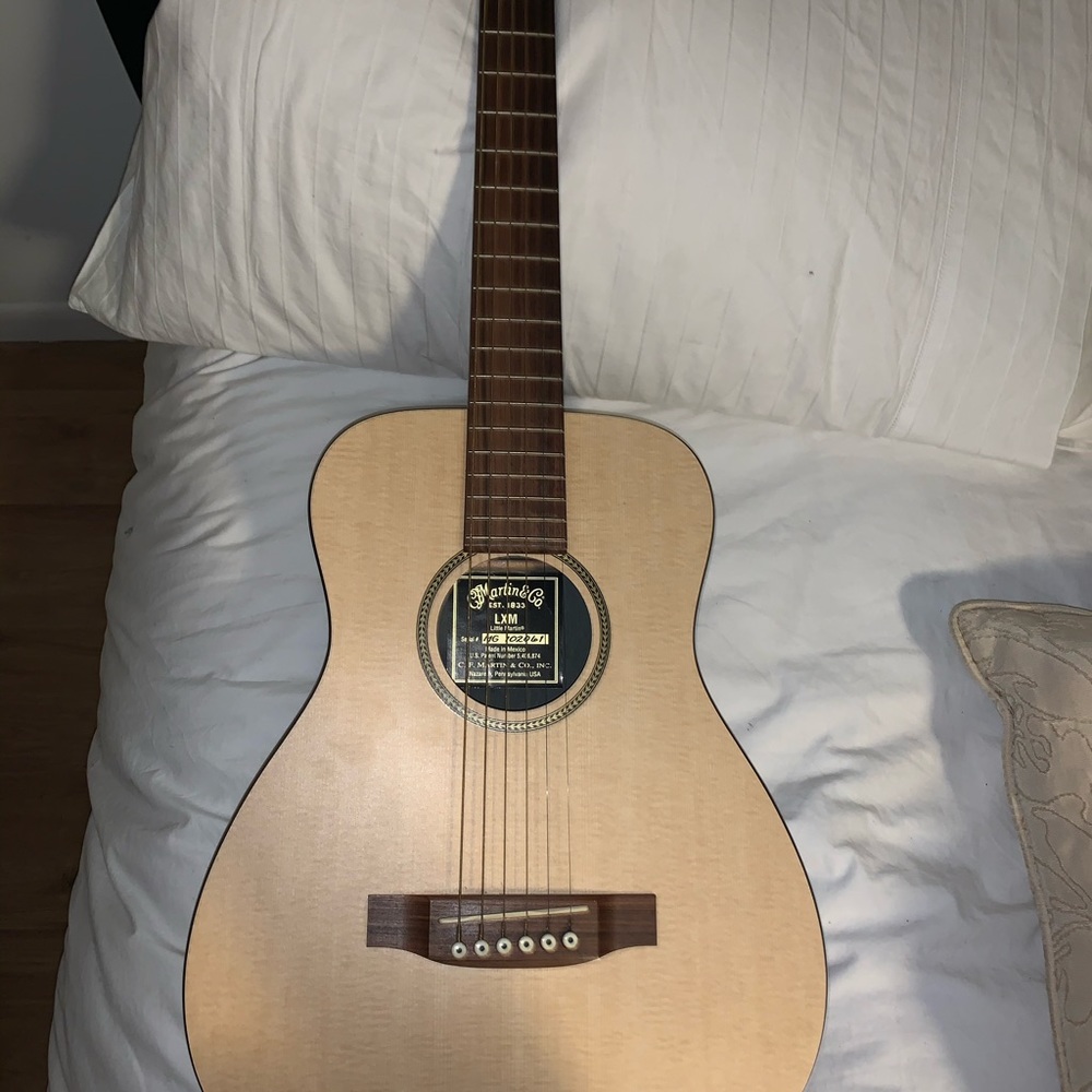 LMX Little Martin Guitar